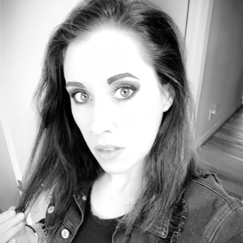 Meet your Posher, Alyssa